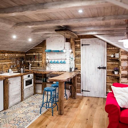 Apartman Nebe Dolní Lomná エクステリア 写真